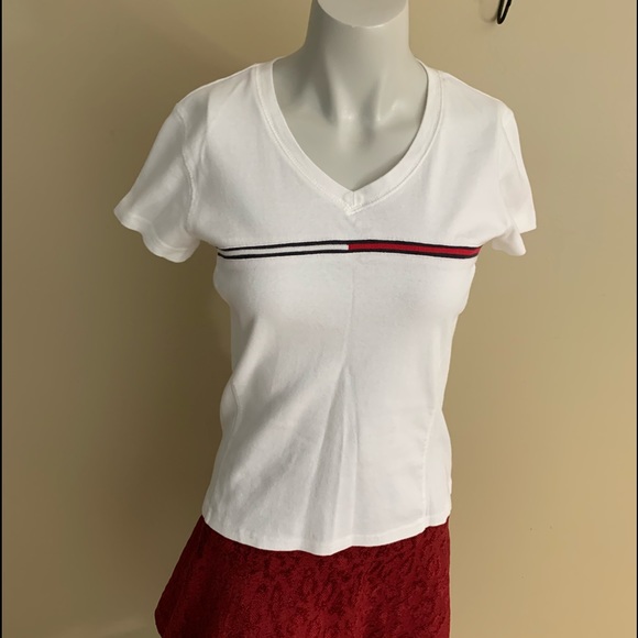 2/$20 TOMMY HILFIGER White Top V-Neck - Picture 5 of 14
